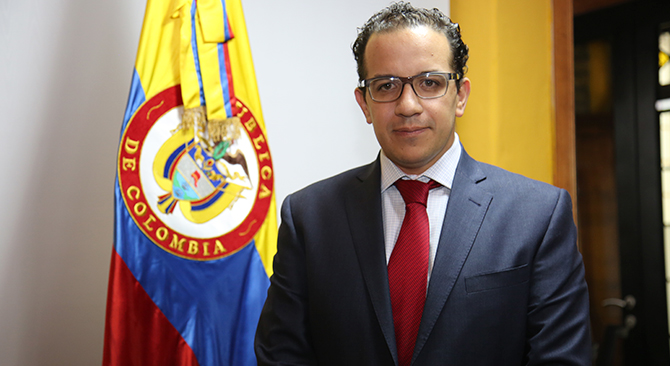 Minvivienda aprueba 8488 millones de pesos para obras de alcantarillado y aseo en Santander Caldas y Casanare