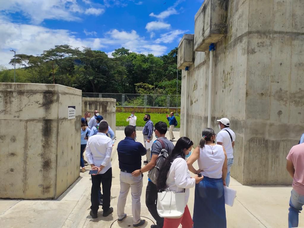 Recorrido por la PTAR en el corregimiento de Salónica, municipio de Riofrío, Valle del Cauca. Foto: archivo (MVCT)