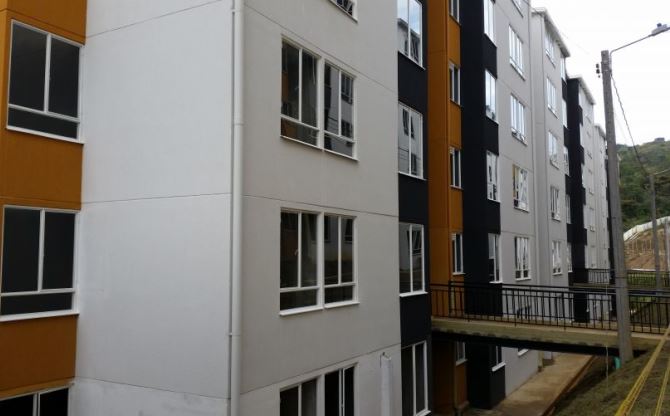 Minvivienda llega mañana a Manizales para entregar 504 casas gratis a familias de extrema pobreza