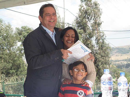 220 familias de población vulnerable de Tunja estrenan casa