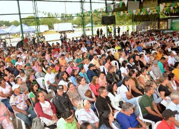 FOTOGRAFÍA TRANSFERENCIA DE TITULOS 03