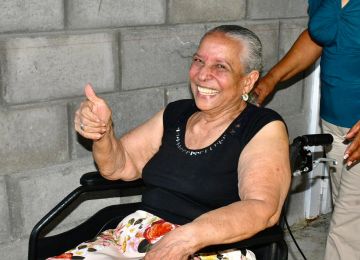 FOTOGRAFIA COMUNICADO BENEFICIARIOS DE VIVIENDA CESAR 03