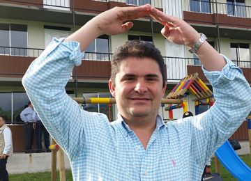 Jalonamos el sector de la infraestructura en el pais construimos proyectos de calidad para los mas necesitados y edificamos barrios con oportunidades Minvivienda