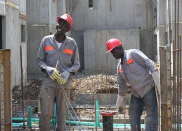 Ministro de Vivienda aplaude crecimiento de 4 9 de la construccion en el primer trimestre