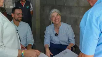 Ministra de Vivienda, Ciudad y Territorio visitó Chinchiná para referenciar proyecto de autoconstrucción de vivienda. Foto: Archivo prensa (MVCT)