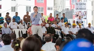 En dos días, Ministro Henao entregó cerca de 1000 viviendas gratis a familias pobres de Palmira, Cali y Montería